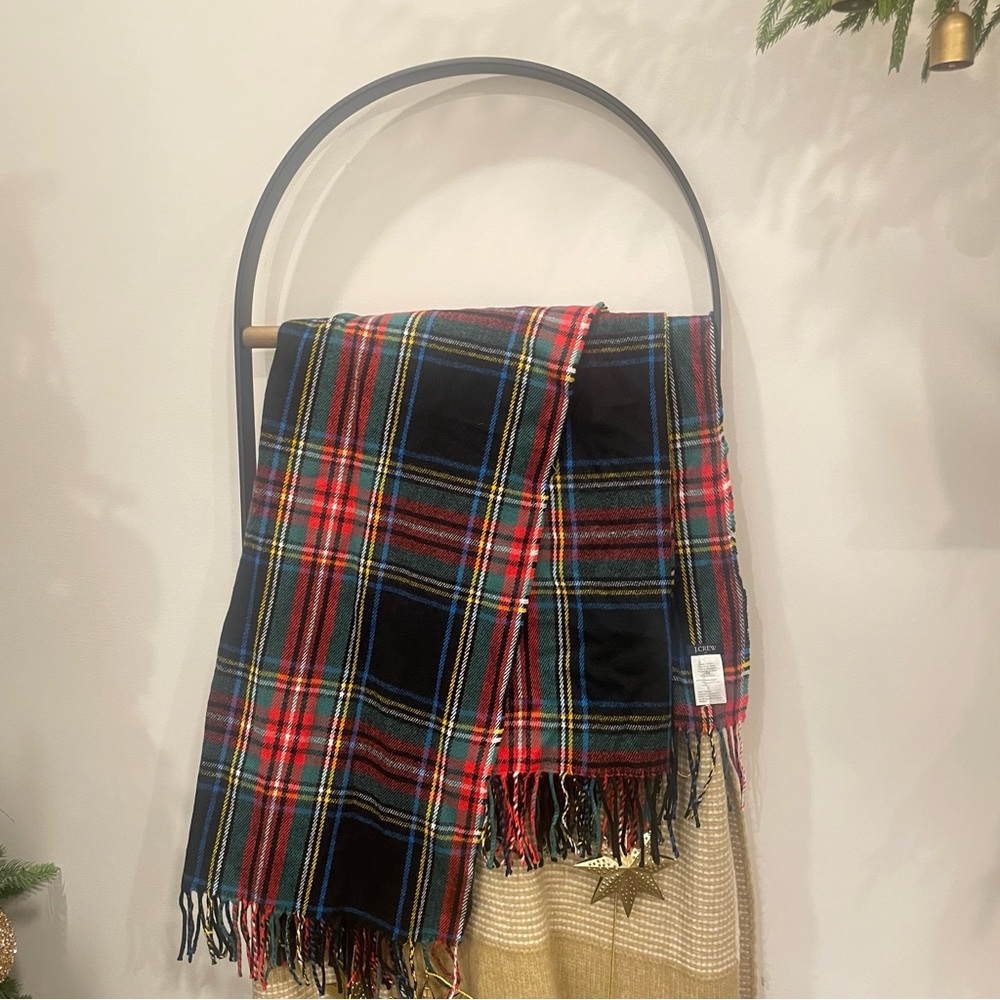 Crew blanket scarf
